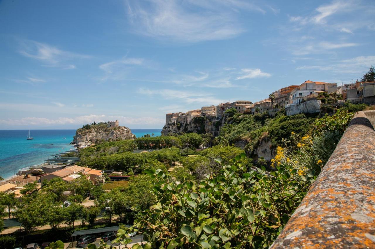 B&B Laudato Sii Tropea Buitenkant foto